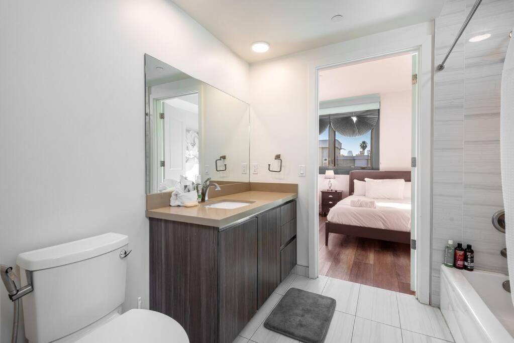 Luxurious Penthouse In Beverly Hills - Sleeps 10 Los Angeles Bagian luar foto
