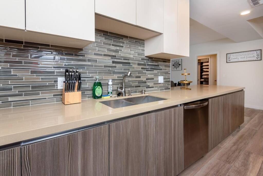 Luxurious Penthouse In Beverly Hills - Sleeps 10 Los Angeles Bagian luar foto