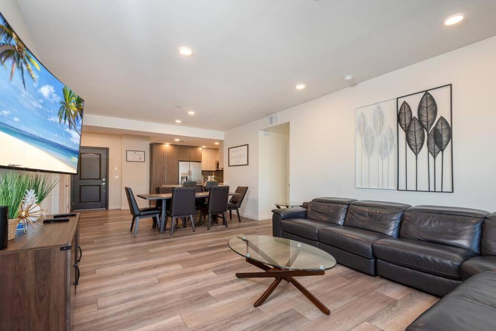 Luxurious Penthouse In Beverly Hills - Sleeps 10 Los Angeles Bagian luar foto